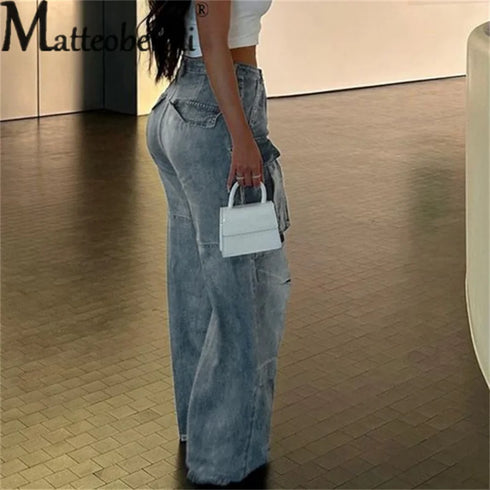 Versatile Women's Straight Leg Jeans with Multiple Pockets - Casual Denim Pants for Work and Play, Perfect for Fall Outfits with Jeans and Styling Ideas!