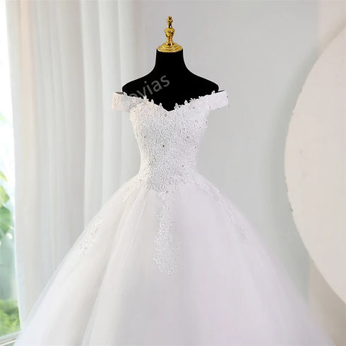 Plus Size Off Shoulder Lace Mermaid Wedding Dress With Train, Vintage Appliques Gown