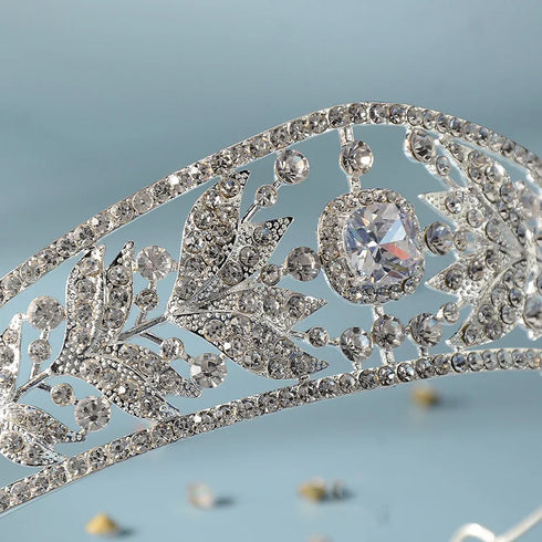 Elegant Crystal Leaf Bridal Tiara - Fashion Rhinestone Diadem Headpiece for Weddings