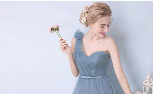 Elegant Sleeveless Tulle A-Line Bridesmaid Dress With Satin Belt And Lace Up Bow For Weddings