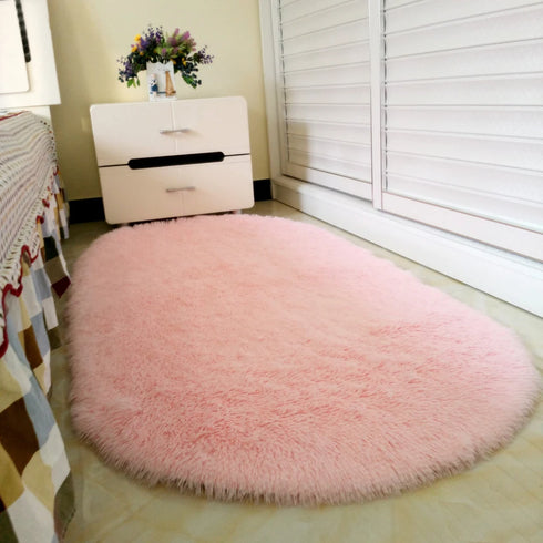 Oval Plush Rugs for Bedroom and Living Room Decor Non Slip Furry Carpet Hand Washable