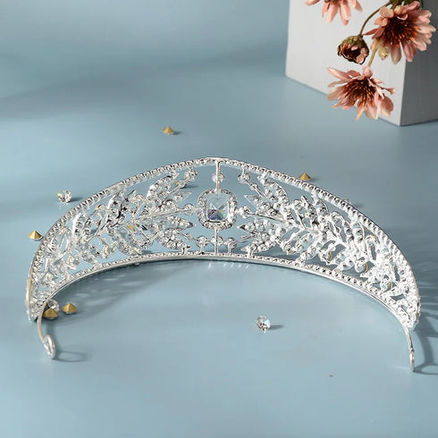 Elegant Crystal Leaf Bridal Tiara - Fashion Rhinestone Diadem Headpiece for Weddings