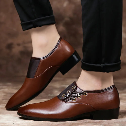 Classic Point Toe Men’s Dress Shoes for Business and Formal Occasions – Stylish Lace-Up Brogue Casual Footwear for Every Man's Wardrobe
