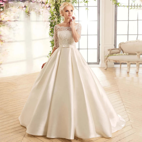 Modern Wedding Dresses Boat Neck Half Sleeves Bridal Gowns Lace Appliques A-Line Court-Train