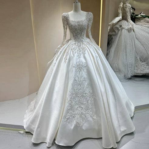 Luxurious Bridal Gown with Sparkling Embellishments Lace Embroidery and Long Train Wedding Dress