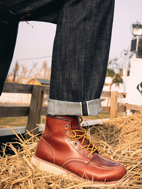 Slim Straight Button Fly Denim Jeans for Men - Heritage Style Selvedge Pants Perfect for Casual Wear and Stylish Medium Wash Jeans Outfit