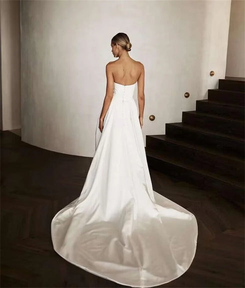 Chic White Satin Mermaid Wedding Dresses with Long Train