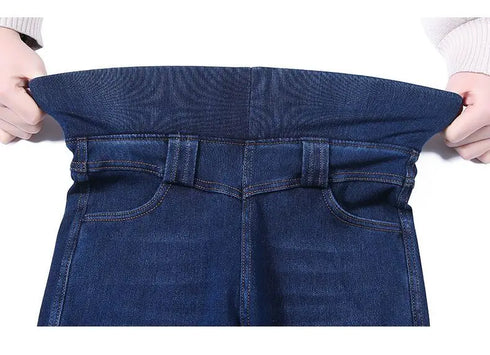 Korean Casual Plus Size Skinny Denim Jeans for Women - High Waist Pencil Pants Perfect for Spring and Autumn Streetwear, Featuring Pockets and Slight Stretch - Ideal for Stylish Fall Outfits with Jeans