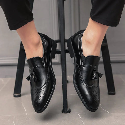 Luxury Black Low Heeled Tassels Loafers for Men Business Dress Shoes