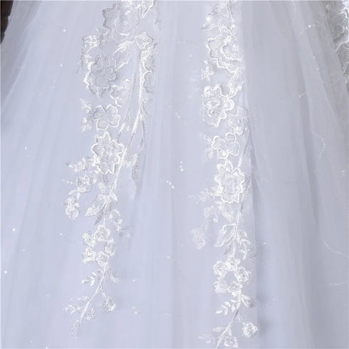 Ball Gown Wedding Dress With Train Elegant Embroidery Lace Beading Appliques Floral Pearls