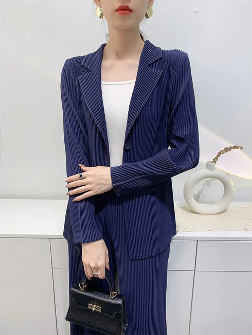 Elegant Pleated Long-Sleeved Jacket for Women - Comfortable Casual Suit with Thickened Design for Spring and Autumn Wear
