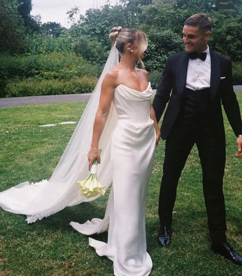 Modern Sheath Wedding Dress Off The Shoulder Detachable Chiffon Train Elegant Bridal Gown