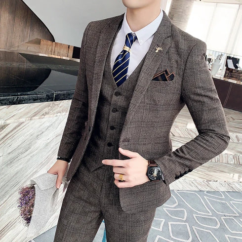 Stylish Business Casual Three-Piece Suit for Men with Vest and Trousers