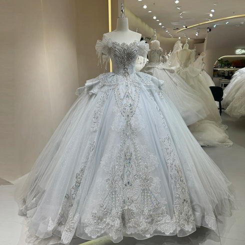 Exquisite Off Shoulder Wedding Dress with Beading and Lace Embellishments for Elegant Bridal Dress