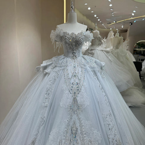 Exquisite Off Shoulder Wedding Dress with Beading and Lace Embellishments for Elegant Bridal Dress