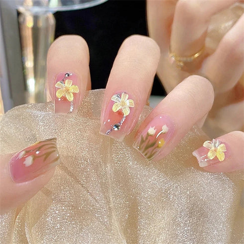 24Pcs Set of Elegant Love Green Diamonds Press on Nails Art with Three-Dimensional Relief Design for Stunning Nail Looks - Perfect for Parties and DIY Nail Decoration