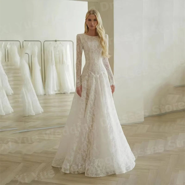 A-Line Lace Wedding Dress With Long Sleeves O-Neck Appliqué Details Floor-Length Bridal Gown
