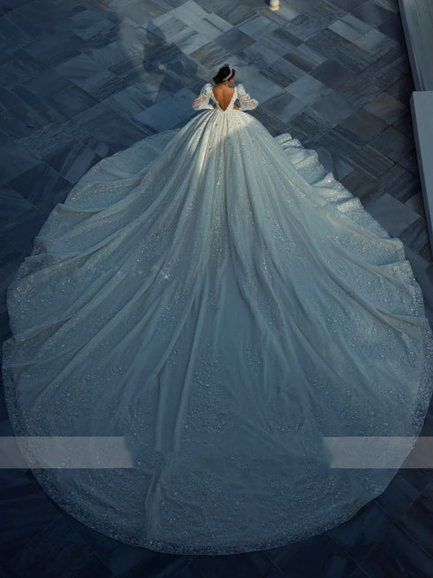 Backless Beaded Pearls Ball Gown With Puff Sleeves And Lace Appliques Wedding Dress