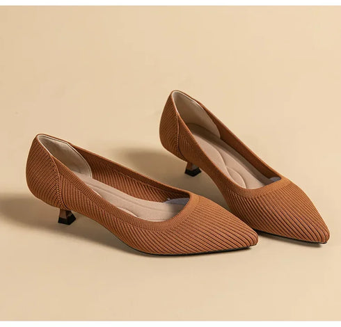 Stylish Women's Pointed Toe Slip-On Flat Pumps for Casual Spring and Autumn Wear