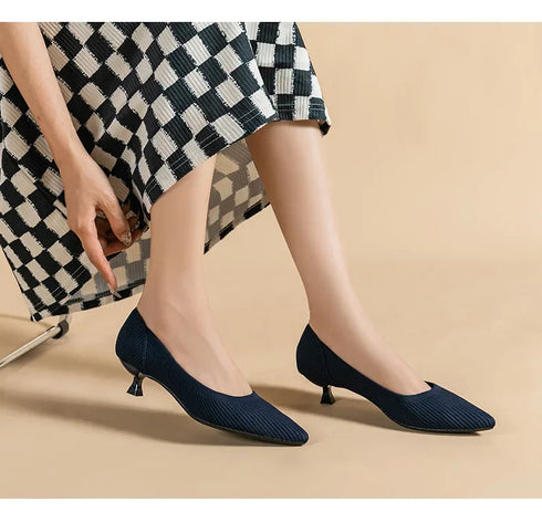 Stylish Women's Pointed Toe Slip-On Flat Pumps for Casual Spring and Autumn Wear