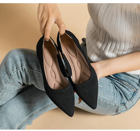 Stylish Women's Pointed Toe Slip-On Flat Pumps for Casual Spring and Autumn Wear