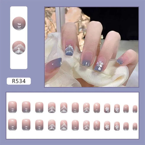 Wearable Detachable Love-Themed Checkerboard Fake Nail Pieces for a Sweetheart Manicure