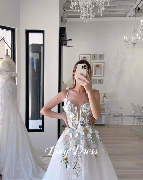 Lucy Customized Womens Dresses Gowns Wedding Dress Flower Decoration