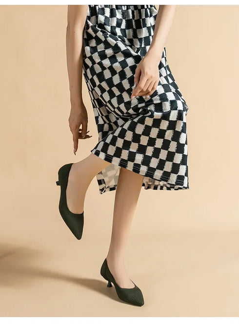 Stylish Women's Pointed Toe Slip-On Flat Pumps for Casual Spring and Autumn Wear