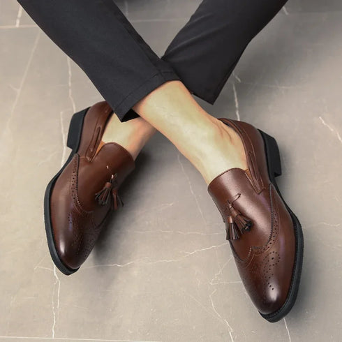 Luxury Black Low Heeled Tassels Loafers for Men Business Dress Shoes